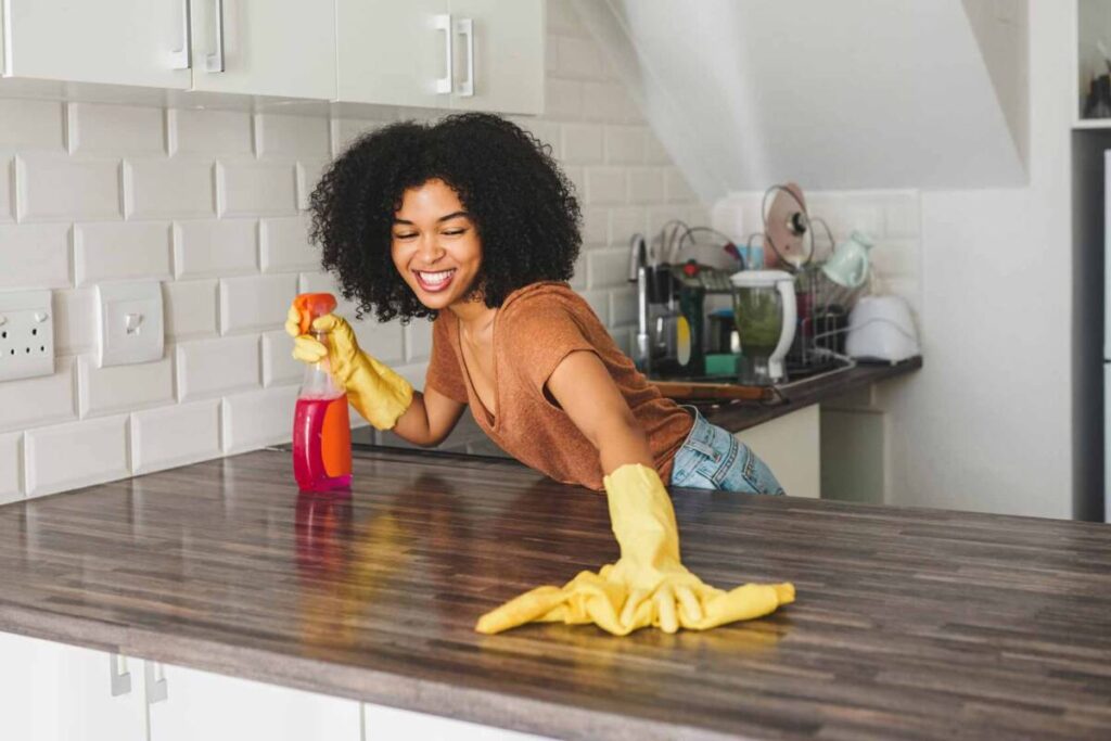 Auckland CBD residential cleaning service dusting furniture