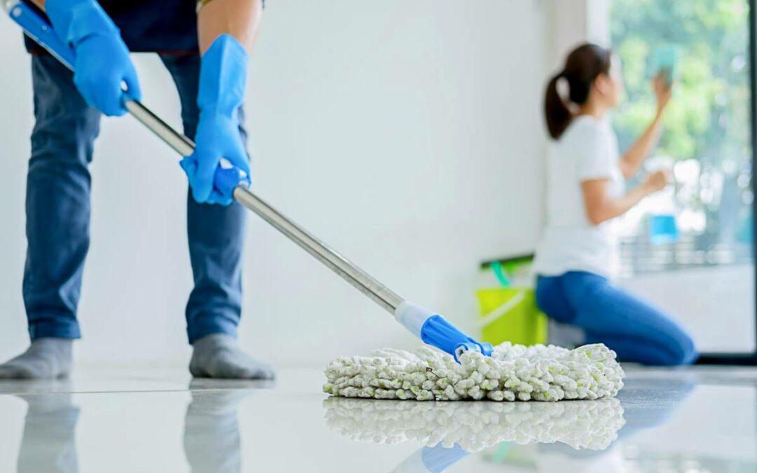 house deep cleaning kitchen and bathroom